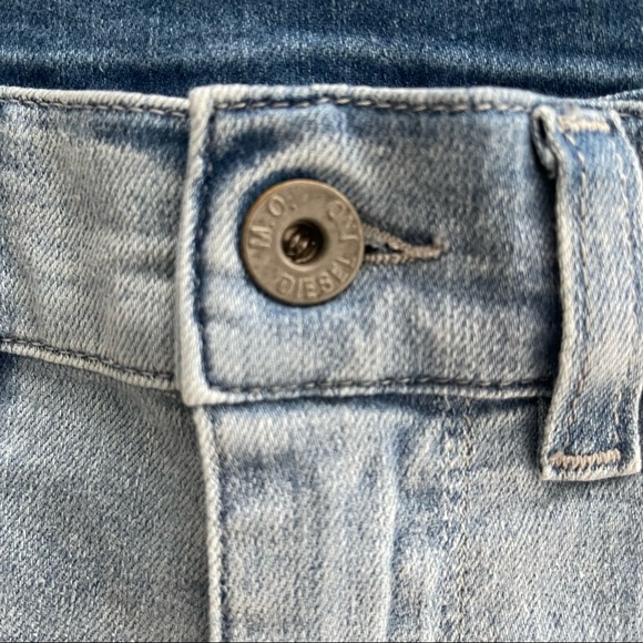 DIESEL Livier Super Slim-Legging Denim Jeans - Picture 11 of 12